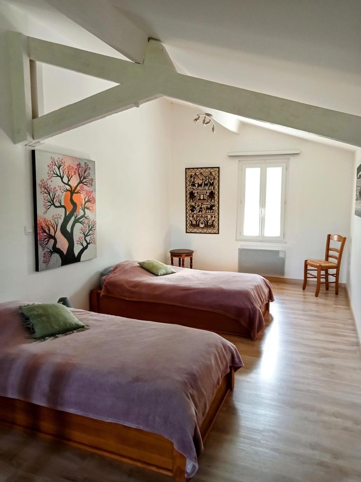 Bed and Breakfast Chez Cecile Et Jean-No Gan Экстерьер фото